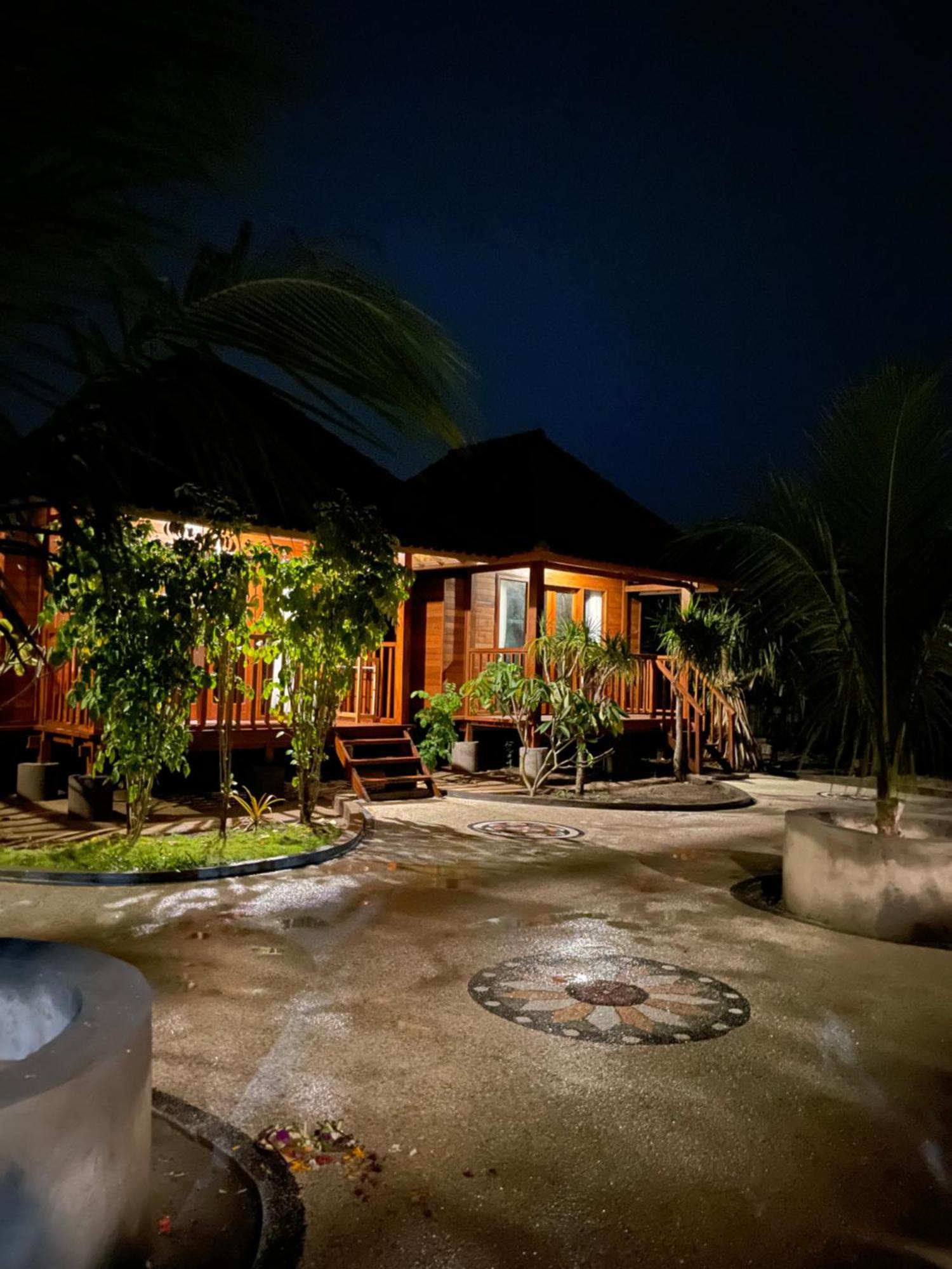 Mangrove Beach Hut Lembongan Buitenkant foto